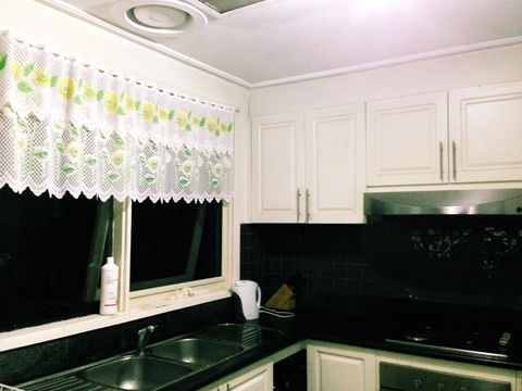 Doncaster Westfield Home Stay - Australia Accommodation 10