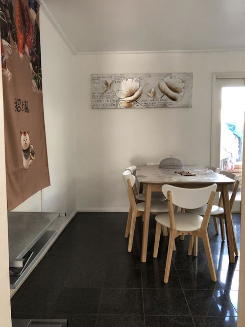 Doncaster Westfield Home Stay - Australia Accommodation 12