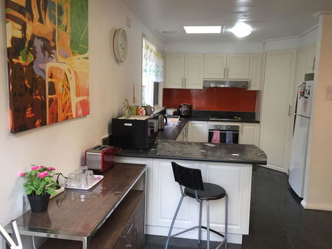 Doncaster Westfield Home Stay - Australia Accommodation 21