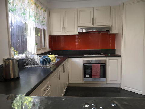 Doncaster Westfield Home Stay - Australia Accommodation 38