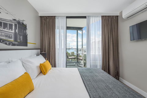 Peppers Docklands - Australia Accommodation 29
