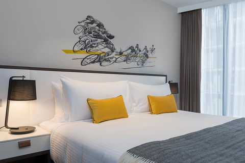 Peppers Docklands - Australia Accommodation 24