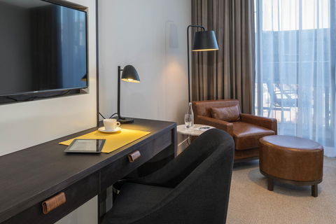 Peppers Docklands - Australia Accommodation 19