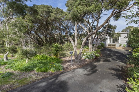 Sunset On Scott - Relax In Tranquility & Style - Australia Accommodation 2