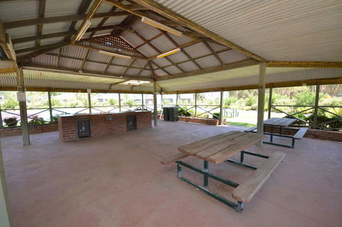 Tasman Holiday Parks - Merool On The Murray - Australia Accommodation 37