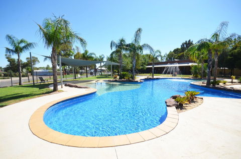 Tasman Holiday Parks - Merool On The Murray - Australia Accommodation 40