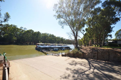 Tasman Holiday Parks - Merool On The Murray - Australia Accommodation 3