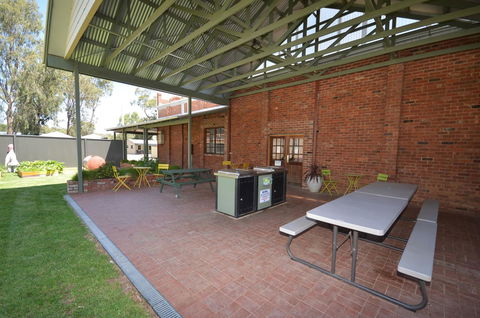 Tasman Holiday Parks - Merool On The Murray - Australia Accommodation 38