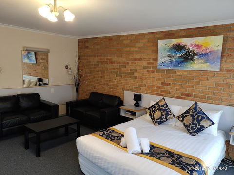 Coachman Motel And Holiday Units - Australia Accommodation 17