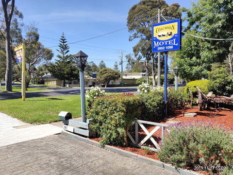 Coachman Motel And Holiday Units - Australia Accommodation 13
