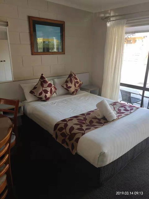 Coachman Motel And Holiday Units - Australia Accommodation 39