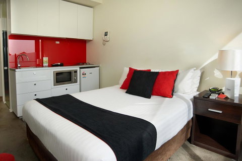 City Edge On Elizabeth Apartment Hotel - Australia Accommodation 5