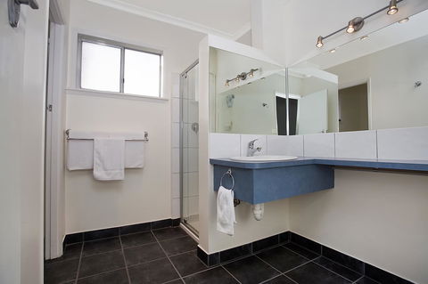 Hamilton Townhouse Motel - Australia Accommodation 9