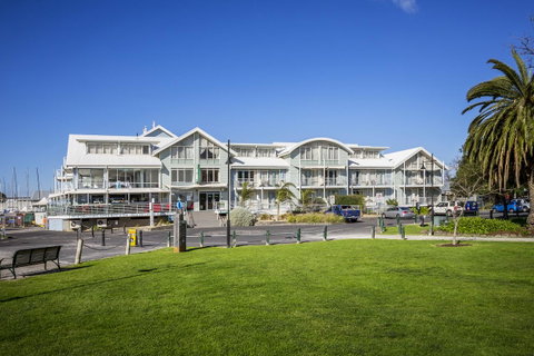 Aligned Corporate Residences Williamstown - Australia Accommodation 3
