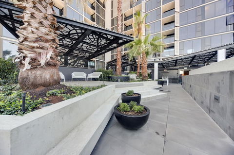 IFSuites (IFSTAYS) North Apartment - Australia Accommodation 28