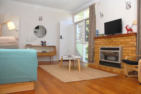 Green Grove - Australia Accommodation 6