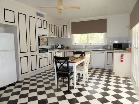 Fairbank House - Australia Accommodation 10