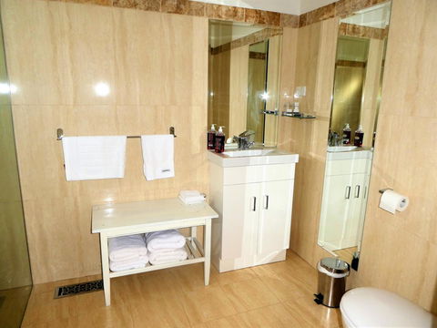 Fairbank House - Australia Accommodation 8