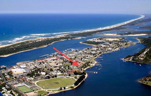 The Wheelhouse - 2BR Waterfront Apt In Town - Australia Accommodation 16