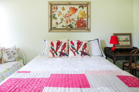 Miss Pym's Cottage - Australia Accommodation 24