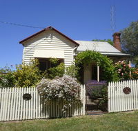 Miss Pym's Cottage - Australia Accommodation