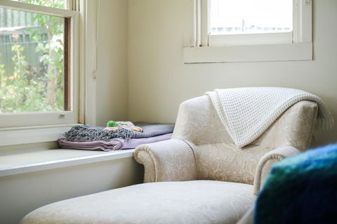 Miss Pym's Cottage - Australia Accommodation 13