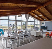 Stunning Waterfront only 10 minutes to Phillip Island - Pet Friendly - Australia Accommodation