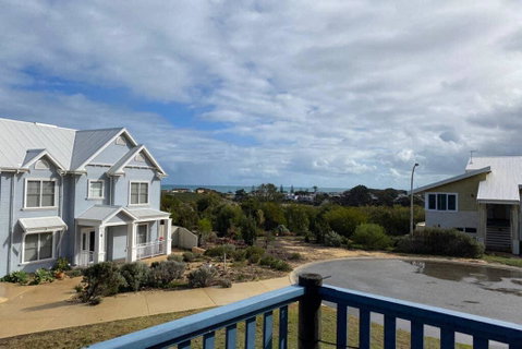 The Birds Nest - Australia Accommodation 3