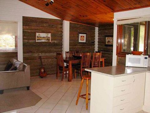 The Cabin - Australia Accommodation 3
