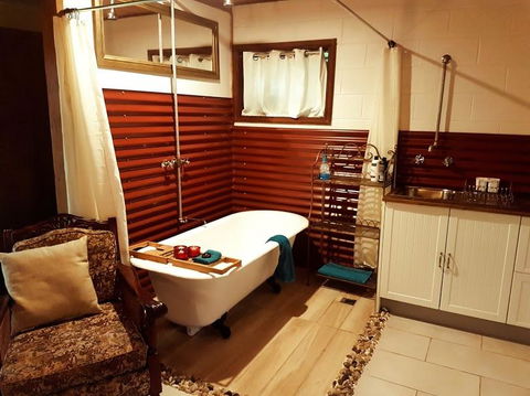 The Cabin - Australia Accommodation 2