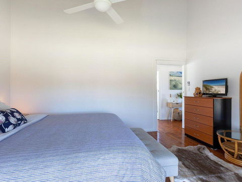 The Chalet At Callala Beach - Beach House Character - Australia Accommodation 2