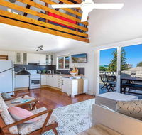 The Chalet at Callala Beach - beach house character - Australia Accommodation