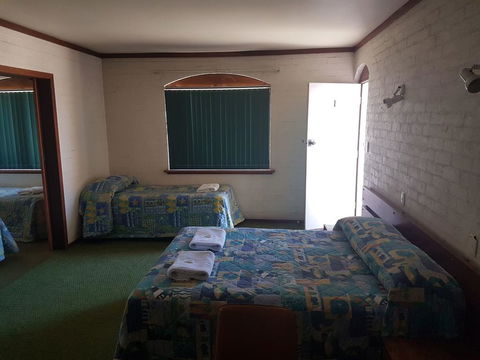 The Club Hotel - Australia Accommodation 3