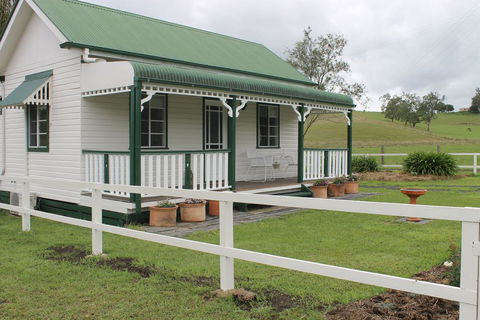 The Dollhouse Cottage - Australia Accommodation 0