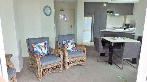 The Emerald Surfers Paradise - Australia Accommodation 2