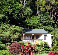 The Falls Montville - Australia Accommodation