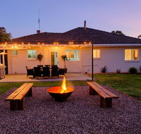 The Farmhouse. - Australia Accommodation