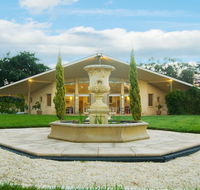The Gatehouse at Villa Raedward - Australia Accommodation