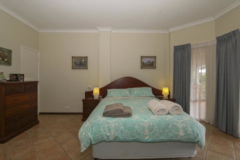 The Good Life B&B - Australia Accommodation 2
