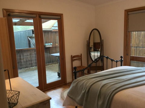 The Green Room Wattle Glen - Australia Accommodation 3