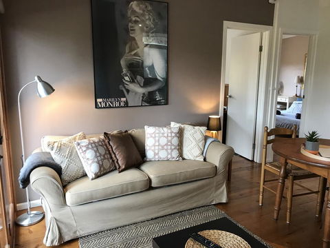 The Green Room Wattle Glen - Australia Accommodation 1