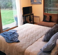 The Gurdies Room with Amazing Sunset Views - Australia Accommodation