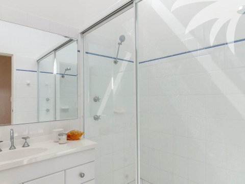 The Headland House - Australia Accommodation 2