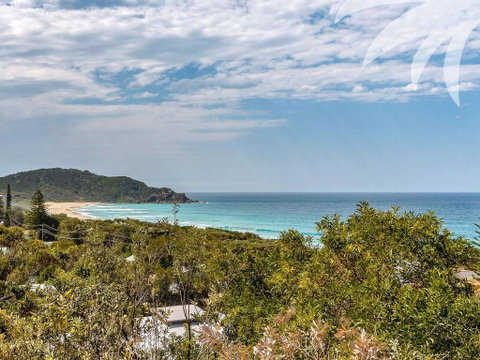 The Headland House - Australia Accommodation 3