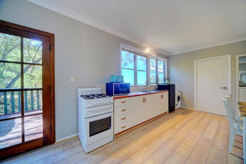 The Hillside Cottage - Australia Accommodation 1