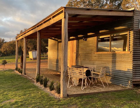 The Hut, Saddlers Run - Australia Accommodation 3