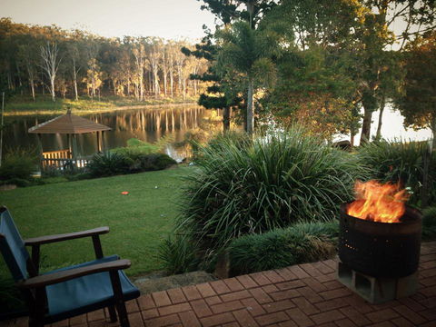 The Lake House - Australia Accommodation 1