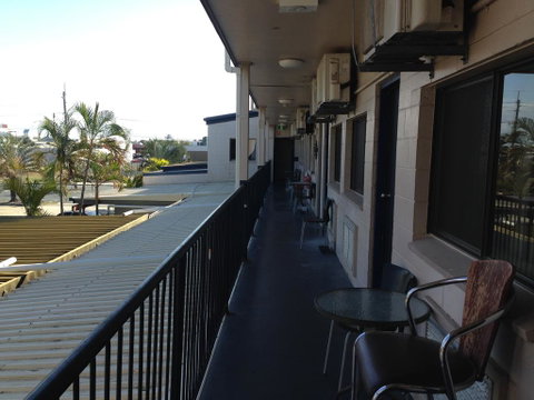 The Metropolitan Hotel - Australia Accommodation 2