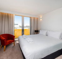The Nest - Cosy Space on Newcastle Street with Roof Terrace - Australia Accommodation