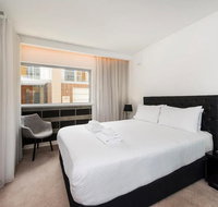 The Nest - Smart Suite on Newcastle St with Rooftop Views - Australia Accommodation
